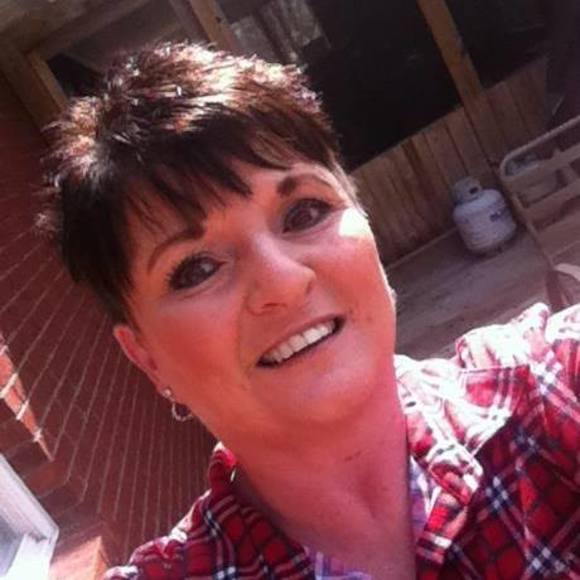 Meet your Posher, Jeannette - Picture 1 of 1